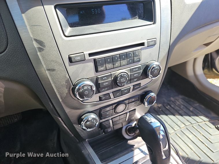 image for item EJ5607 2012 Ford  Fusion  