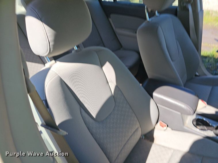 image for item EJ5607 2012 Ford  Fusion  