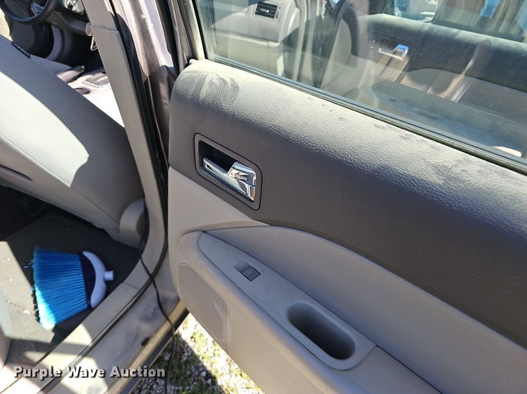 image for item EJ5607 2012 Ford  Fusion  