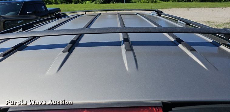 image for item EJ5608 2002 Chevrolet  Tahoe LT SUV