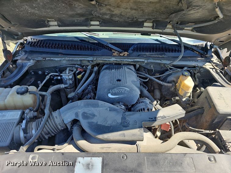 image for item EJ5608 2002 Chevrolet  Tahoe LT SUV