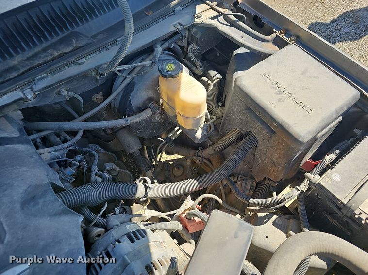 image for item EJ5608 2002 Chevrolet  Tahoe LT SUV