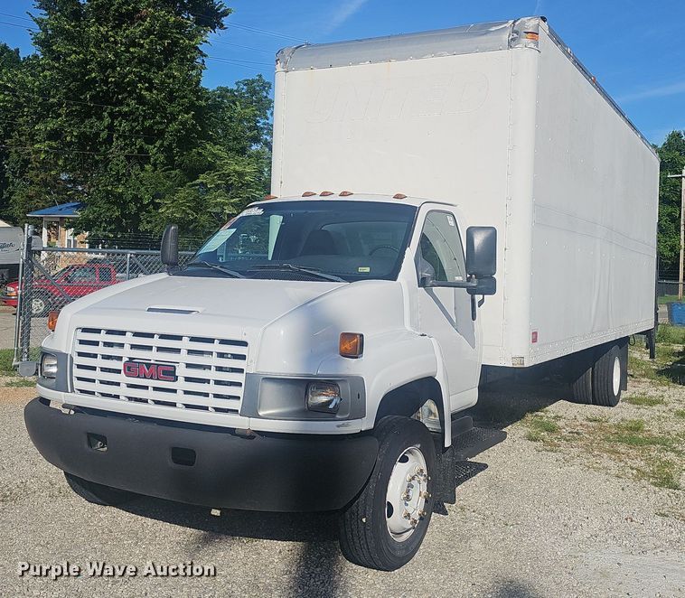 image for item EJ5636 2007 GMC C5500 box truck
