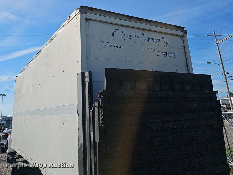 image for item EJ5636 2007 GMC C5500 box truck