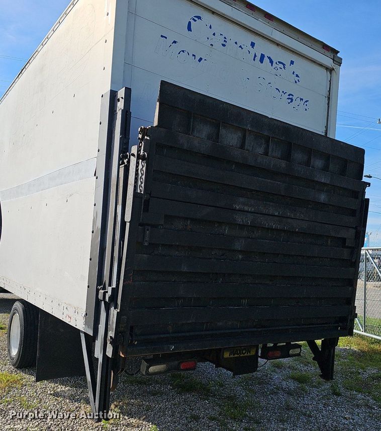 image for item EJ5636 2007 GMC C5500 box truck