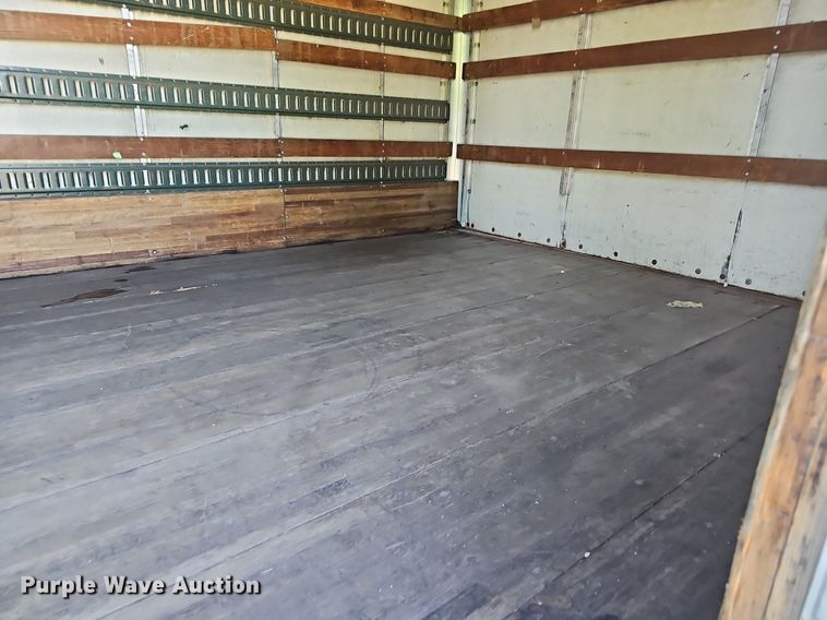 image for item EJ5636 2007 GMC C5500 box truck