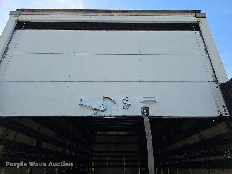 image for item EJ5636 2007 GMC C5500 box truck