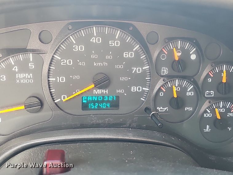 image for item EJ5636 2007 GMC C5500 box truck