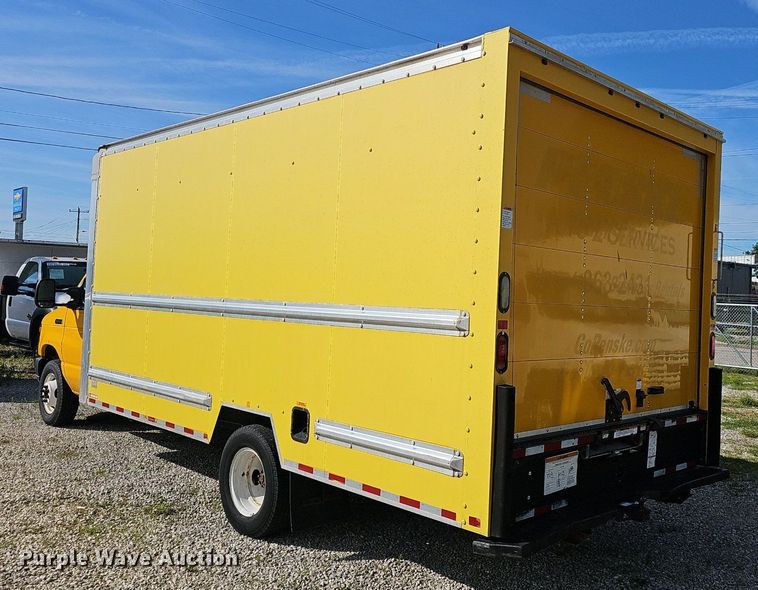 image for item EJ5637 2016 Ford E350 Super Duty box truck