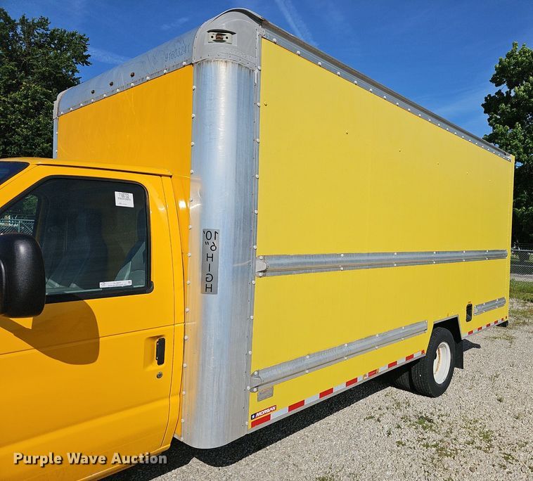 image for item EJ5637 2016 Ford E350 Super Duty box truck