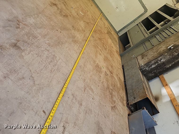 image for item EJ5637 2016 Ford E350 Super Duty box truck