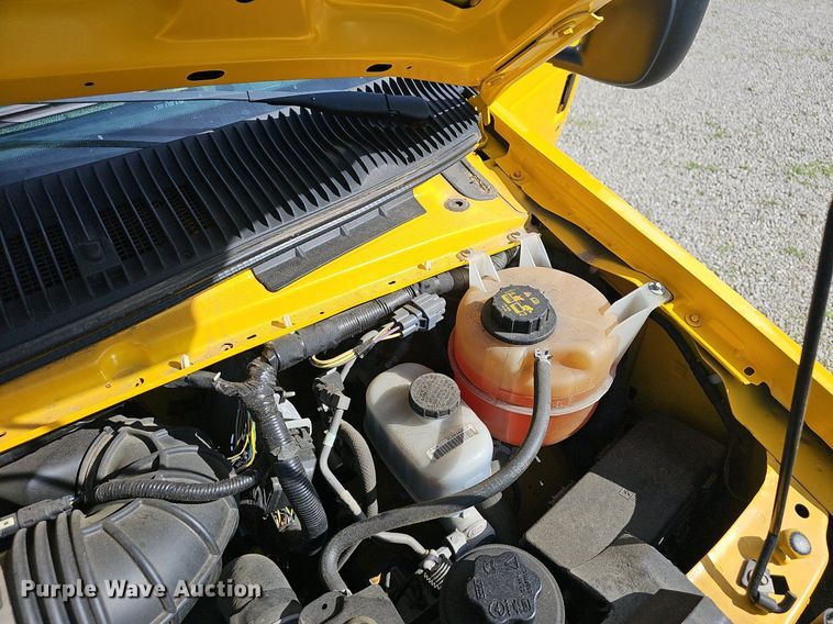 image for item EJ5637 2016 Ford E350 Super Duty box truck