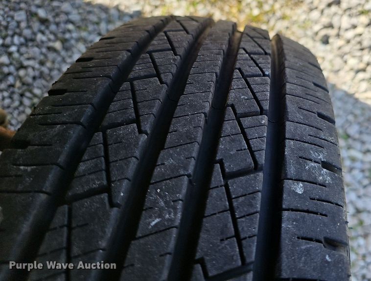 image for item EJ5637 2016 Ford E350 Super Duty box truck