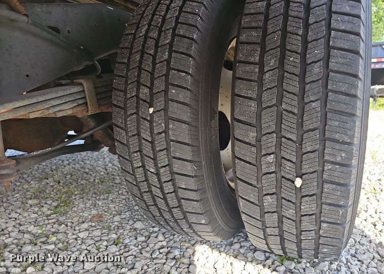 image for item EJ5637 2016 Ford E350 Super Duty box truck