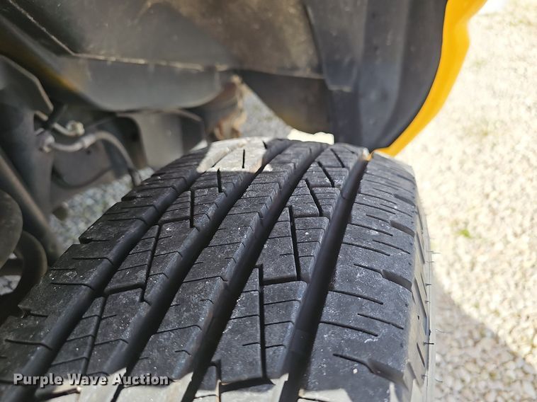 image for item EJ5637 2016 Ford E350 Super Duty box truck