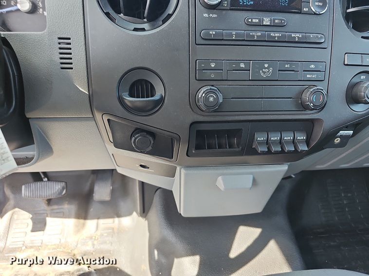 image for item EJ5638 2014 Ford  F550 Super Duty dump truck