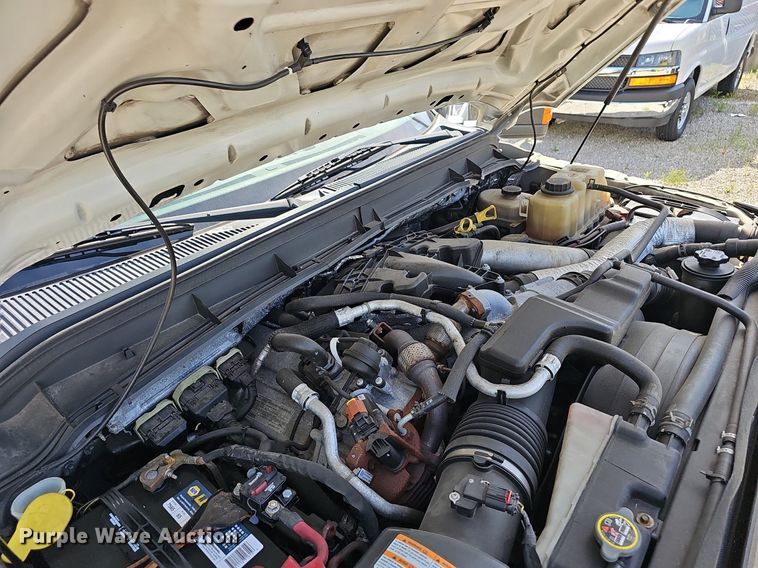 image for item EJ5638 2014 Ford  F550 Super Duty dump truck