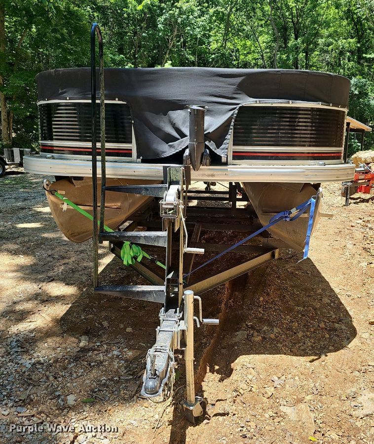 image for item EJ5662 2012 Sun Tracker pontoon boat