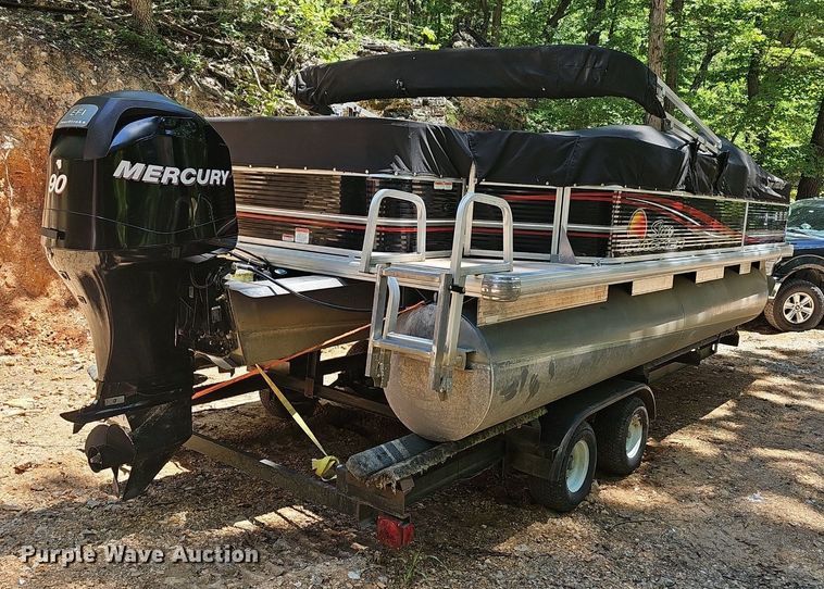 image for item EJ5662 2012 Sun Tracker pontoon boat