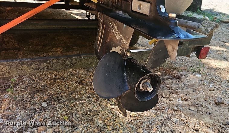 image for item EJ5662 2012 Sun Tracker pontoon boat