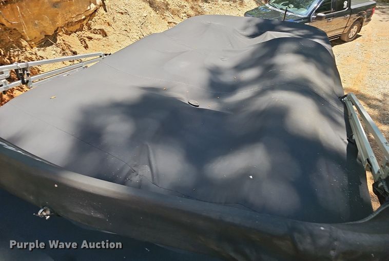 image for item EJ5662 2012 Sun Tracker pontoon boat