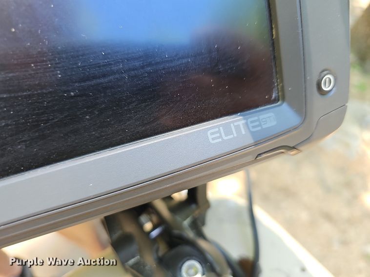 image for item EJ5662 2012 Sun Tracker pontoon boat