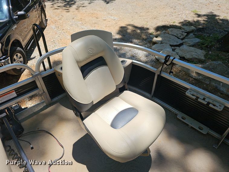 image for item EJ5662 2012 Sun Tracker pontoon boat