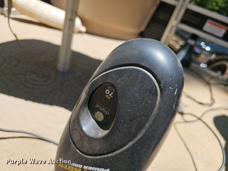 image for item EJ5662 2012 Sun Tracker pontoon boat