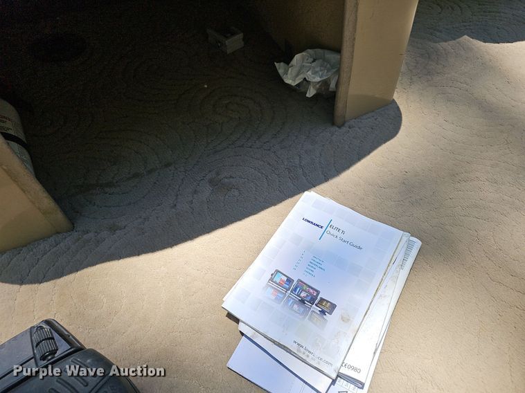 image for item EJ5662 2012 Sun Tracker pontoon boat