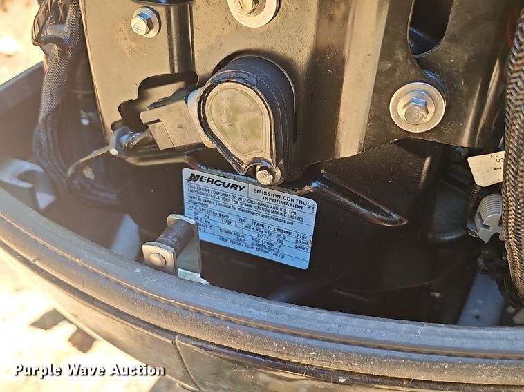 image for item EJ5662 2012 Sun Tracker pontoon boat