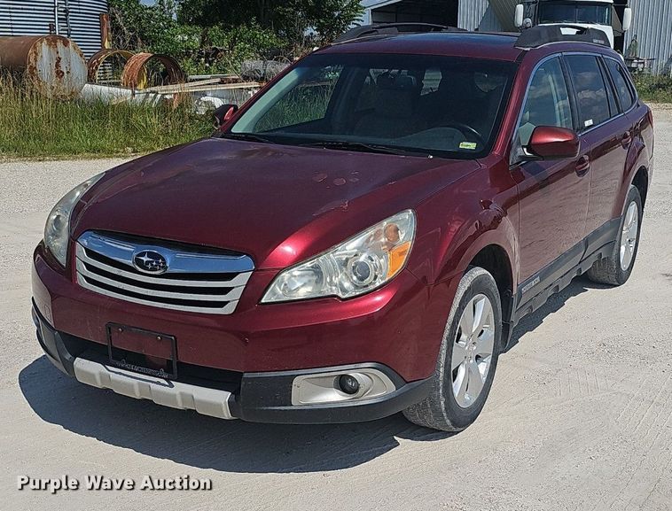 image for item EJ5679 2011 Subaru  Outback SUV