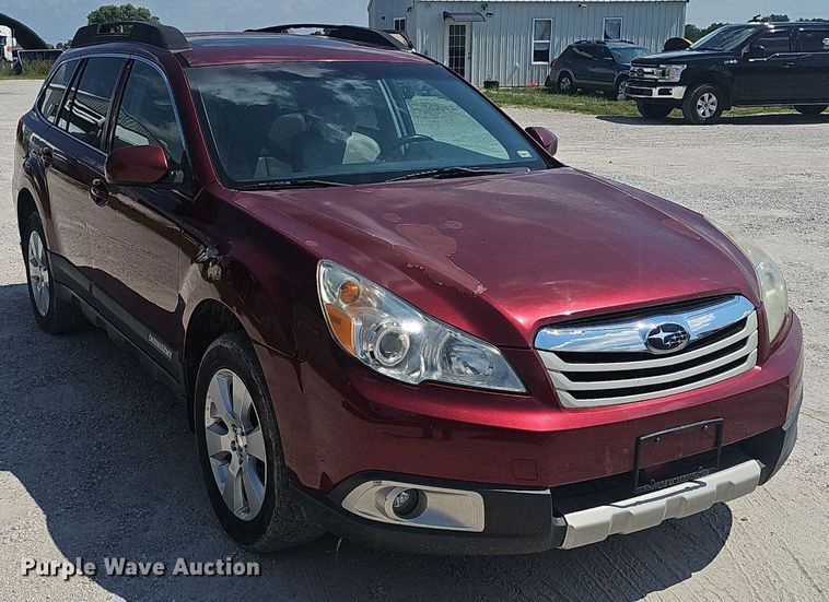 image for item EJ5679 2011 Subaru  Outback SUV