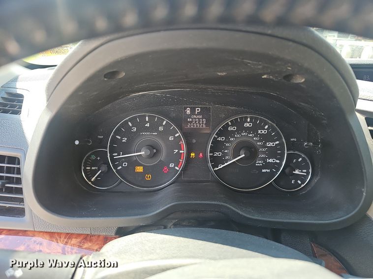 image for item EJ5679 2011 Subaru  Outback SUV