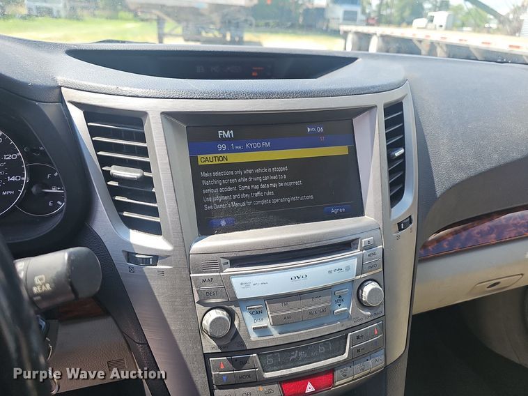 image for item EJ5679 2011 Subaru  Outback SUV