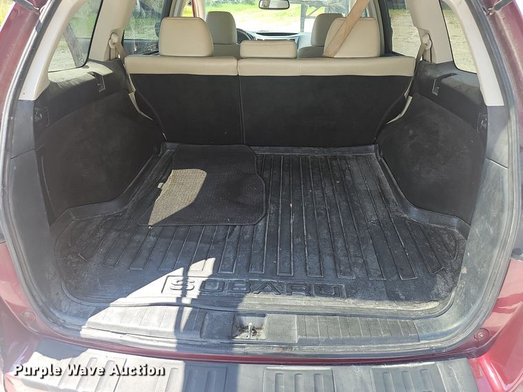 image for item EJ5679 2011 Subaru  Outback SUV