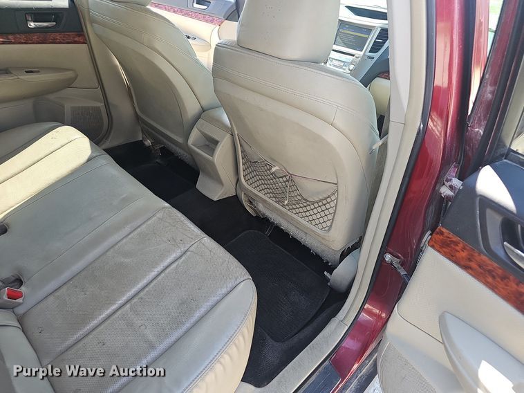 image for item EJ5679 2011 Subaru  Outback SUV