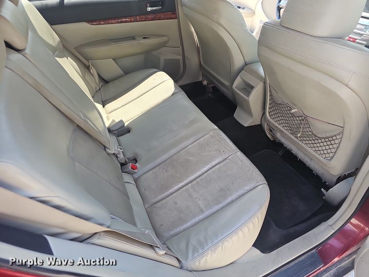 image for item EJ5679 2011 Subaru  Outback SUV