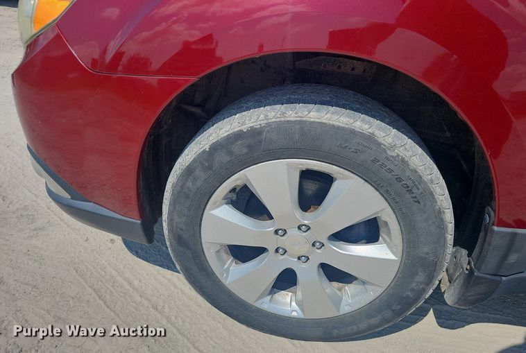 image for item EJ5679 2011 Subaru  Outback SUV