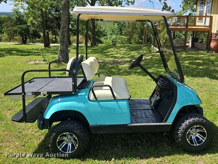 image for item EJ5686 Yahmaha golf cart