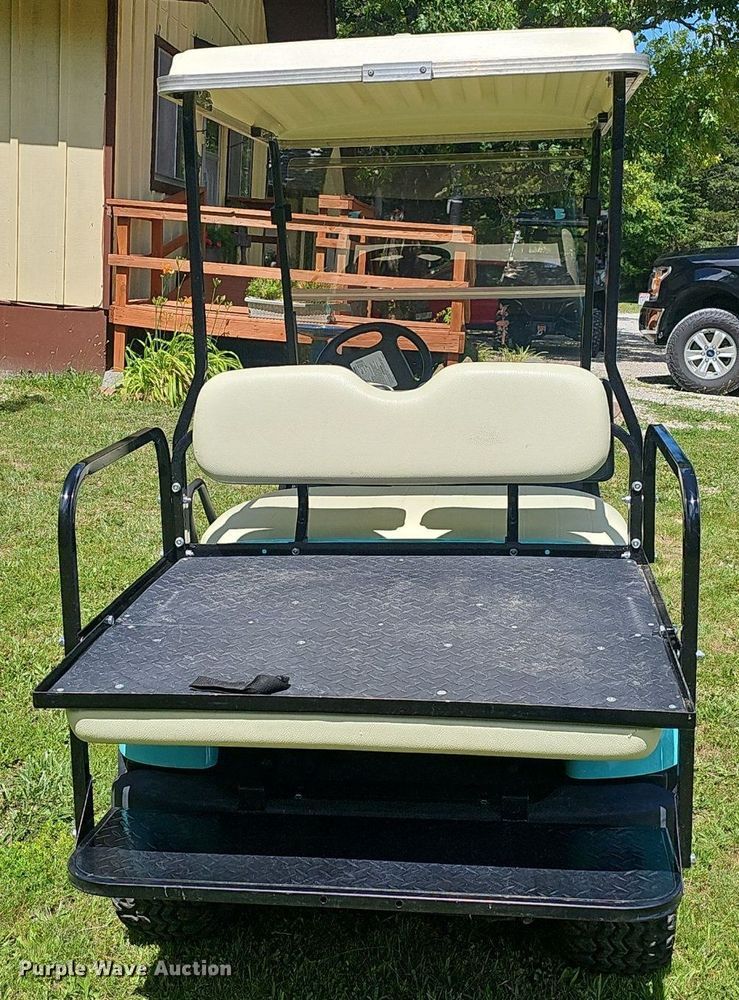image for item EJ5686 Yahmaha golf cart