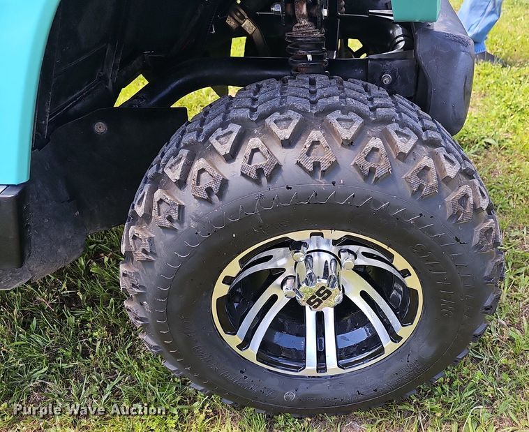 image for item EJ5686 Yahmaha golf cart