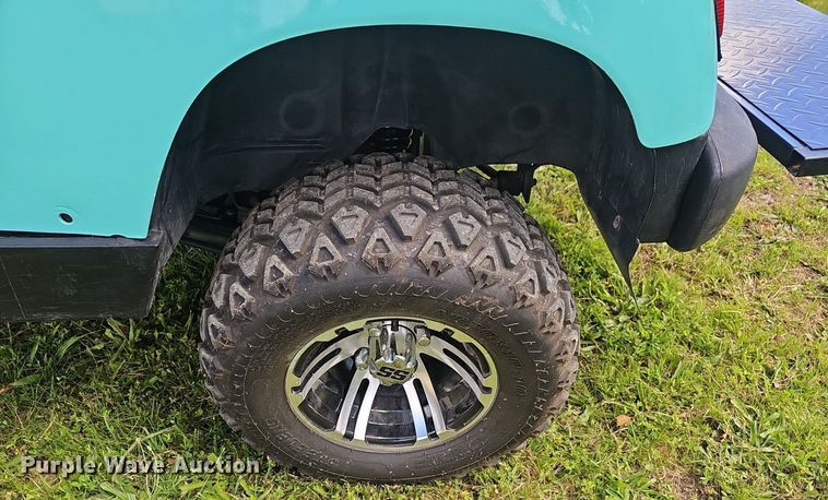 image for item EJ5686 Yahmaha golf cart