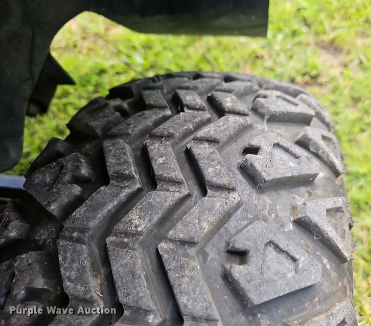 image for item EJ5686 Yahmaha golf cart