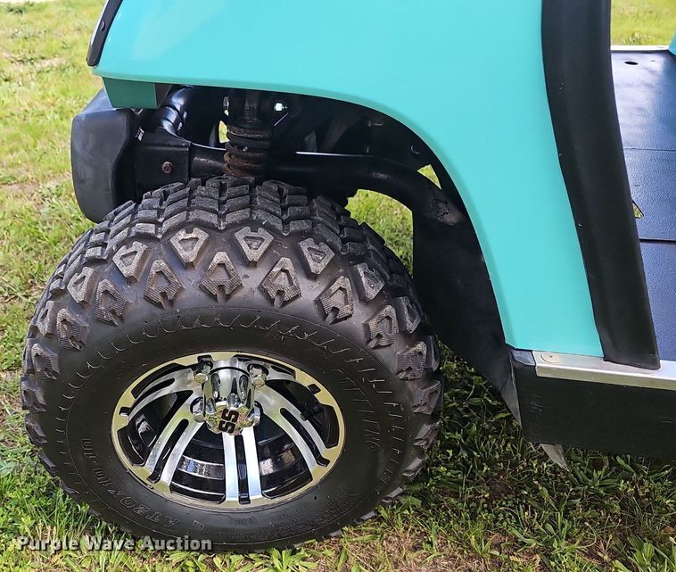 image for item EJ5686 Yahmaha golf cart