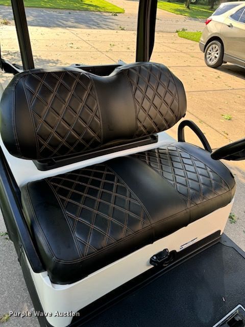 image for item EJ5703 2019 Club Car Tempo golf cart