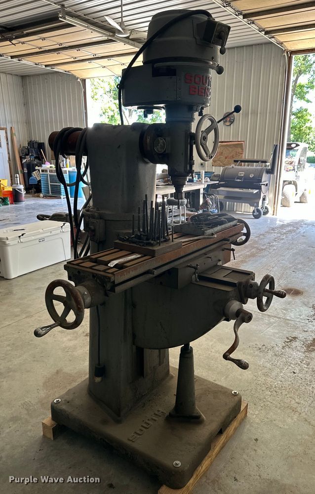 image for item EJ6851 South Bend  Vertical milling machine 