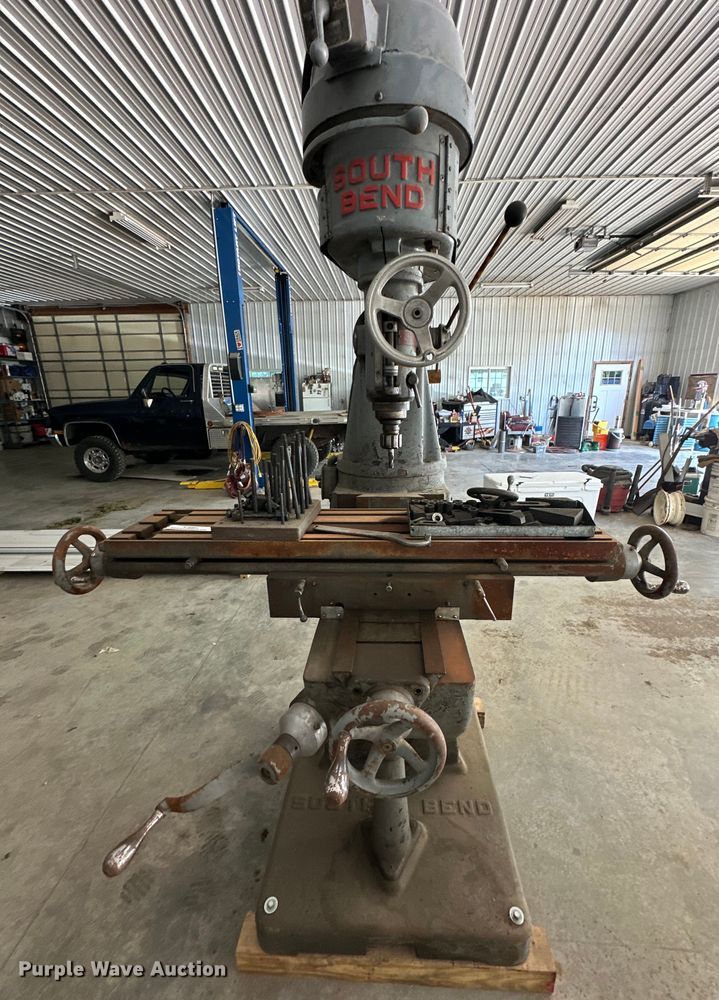 image for item EJ6851 South Bend  Vertical milling machine 