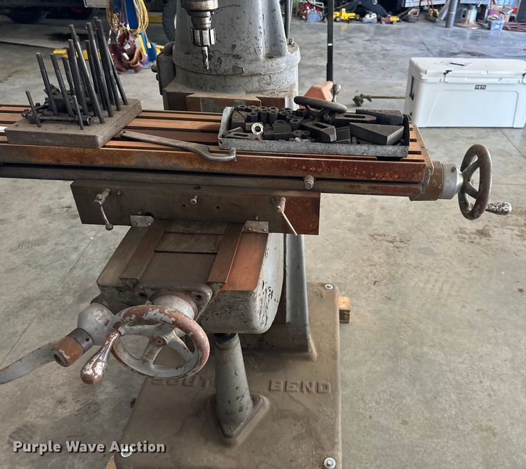 image for item EJ6851 South Bend  Vertical milling machine 