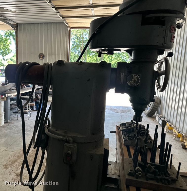 image for item EJ6851 South Bend  Vertical milling machine 