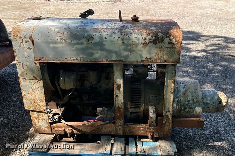 image for item EJ6852 Lincoln  SA200 welder